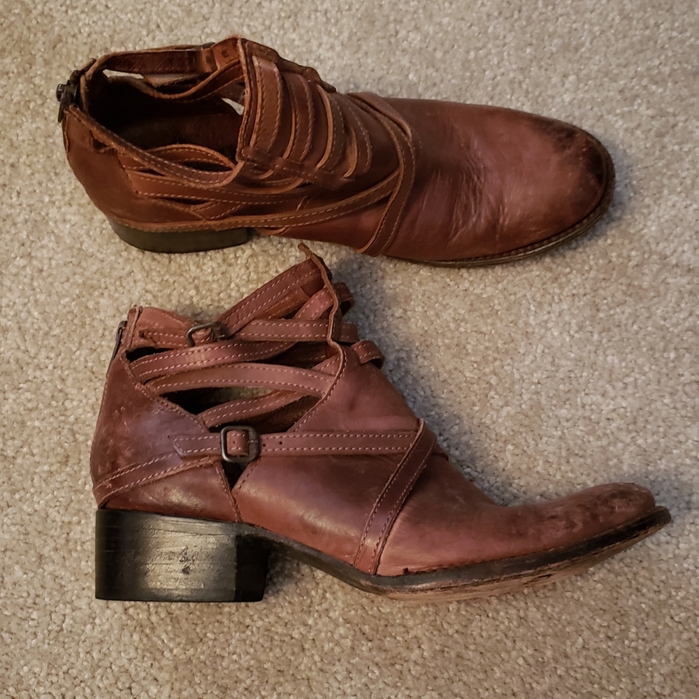 Freebird stair boot size 9